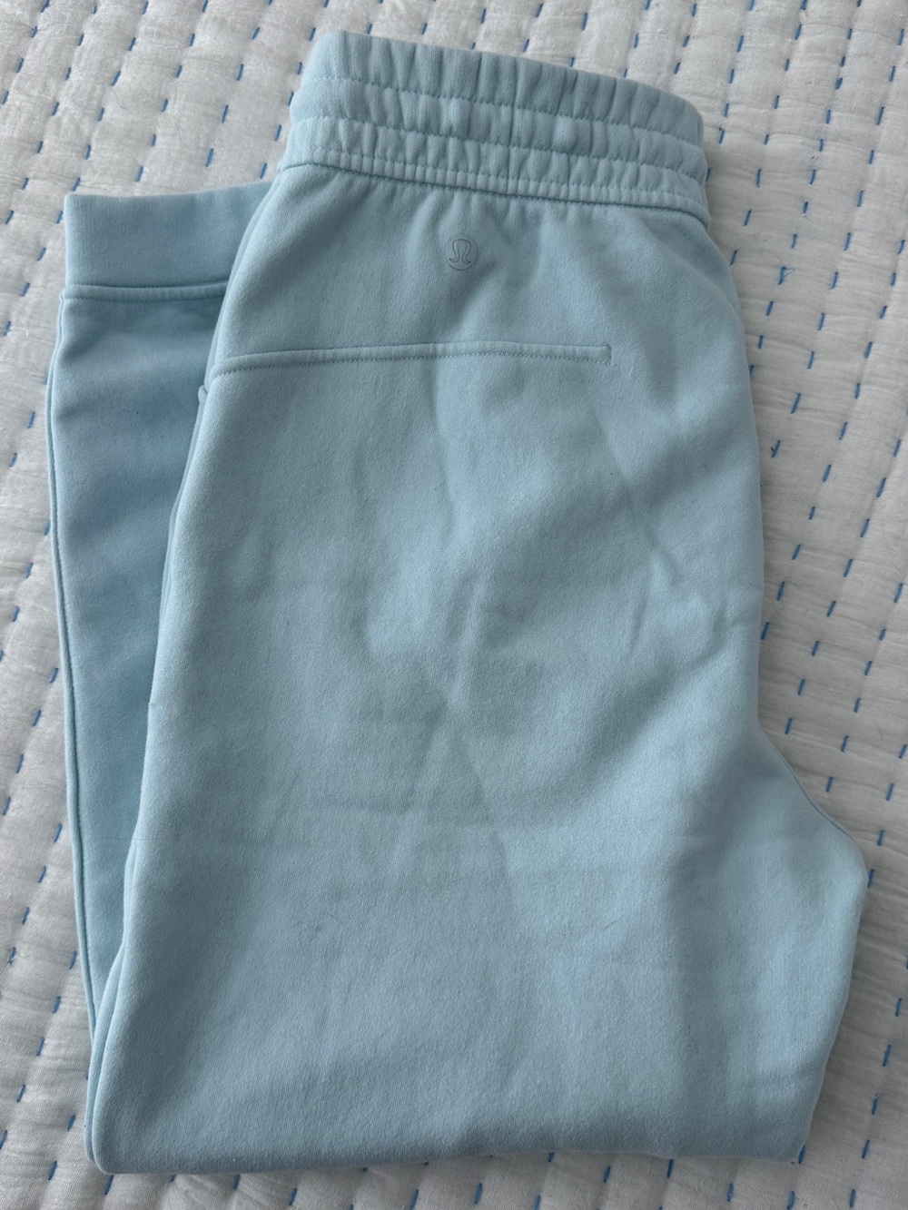 lululemon athletica light blue Capri sweatpants